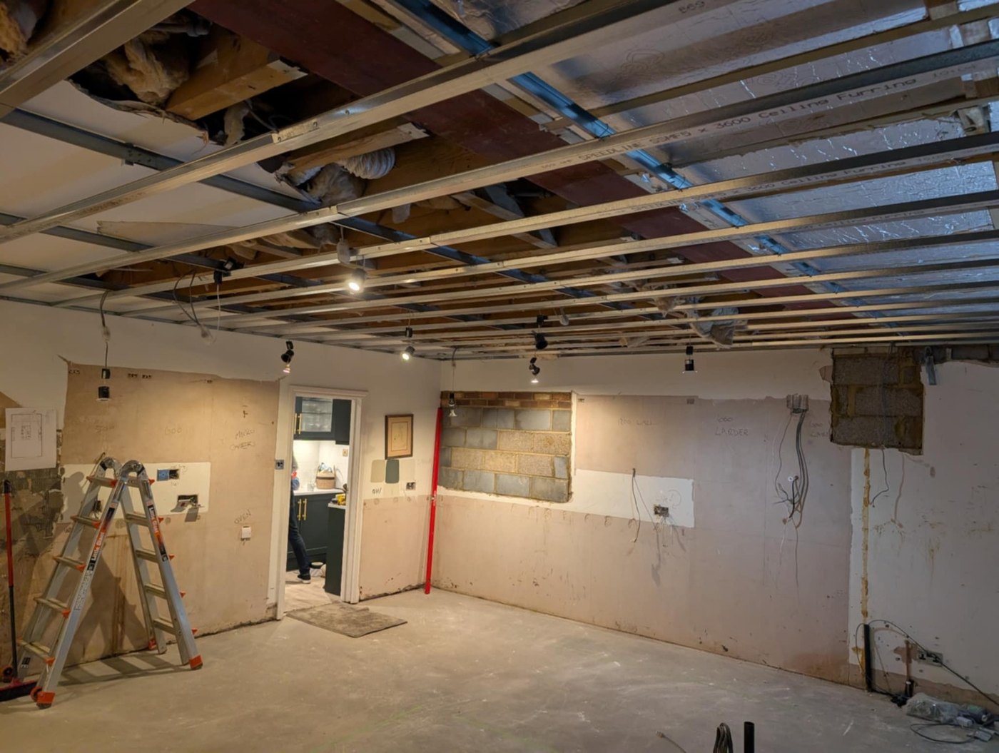 T&M plasterboard installation and repair
